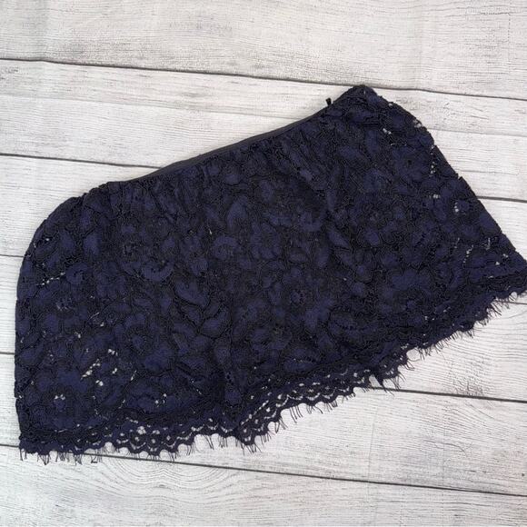 Zara Black Strapless Crop Top / Tube Top with Black Lace Overlay Size Small - Picture 1 of 6